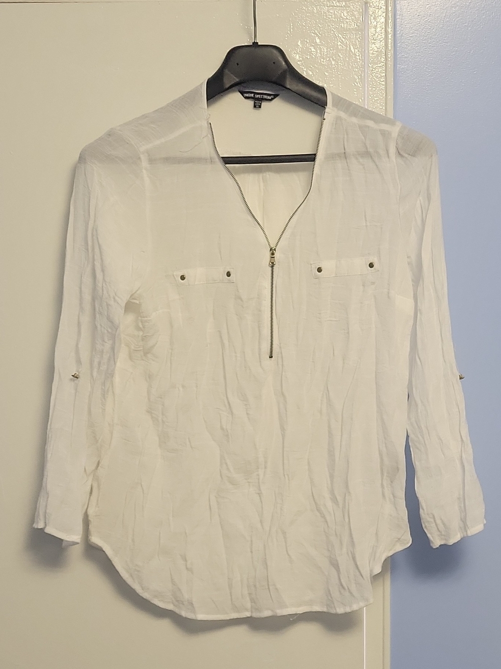 Unique Spectrum White Zip-Front Lightweight Tunic